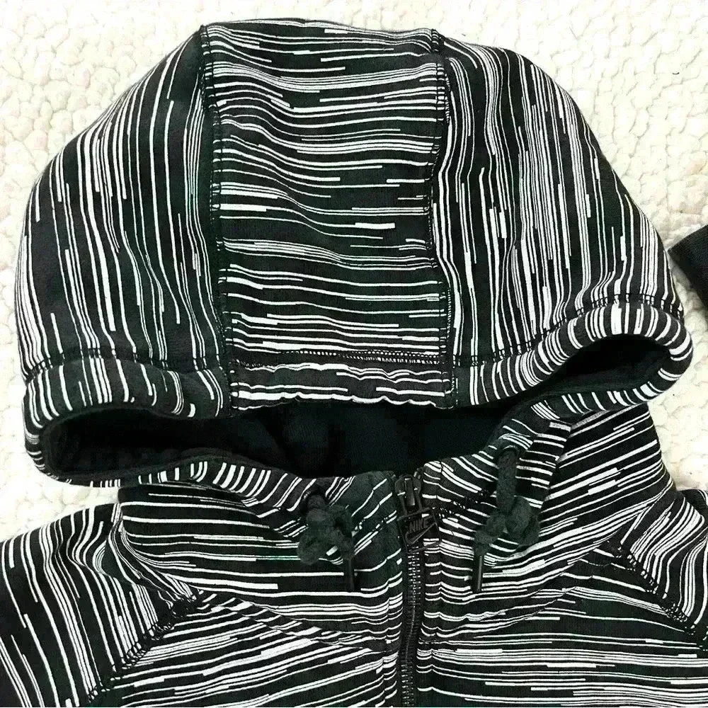 Nike AW77 FT AOP Speed Black/White Stripe Zip Kanga Pocket Hooded Jacket (L)‎